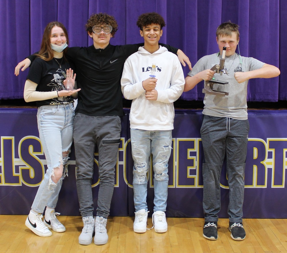 CMSF Science Students of the 2nd Quarter Carrier MillsStonefort CUSD 2